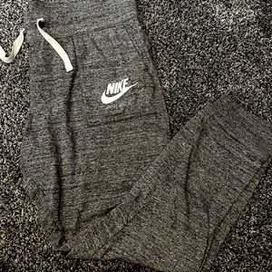 Nike joggers